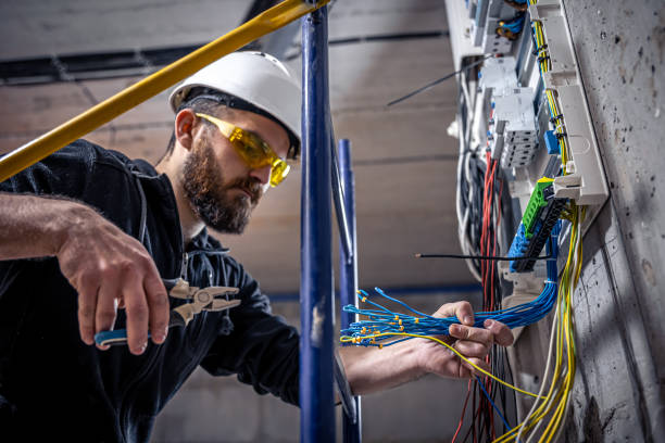 Best Emergency Electrical Repair  in Newton, TX